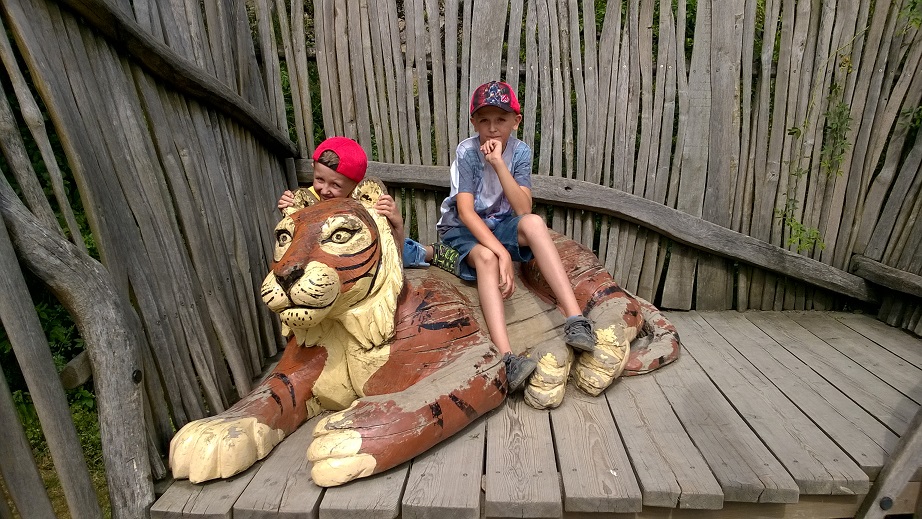 Zoo IV